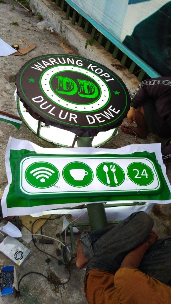 Neon Box My Laser Fox